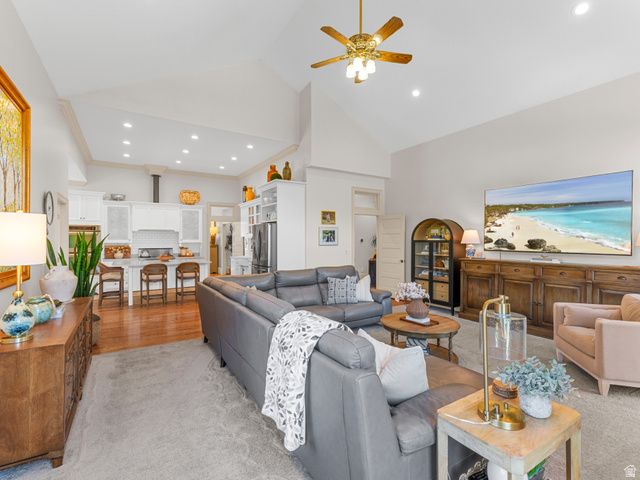 1818 S BLOOMING GROVE LN, Kaysville, UT 84037