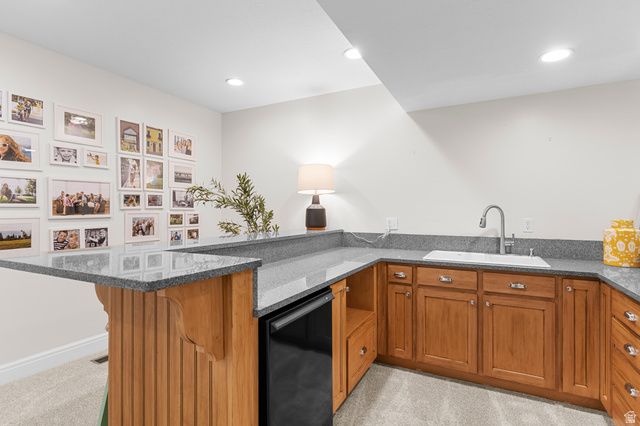 1818 S BLOOMING GROVE LN, Kaysville, UT 84037