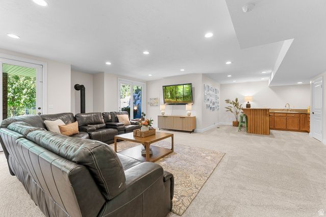 1818 S BLOOMING GROVE LN, Kaysville, UT 84037