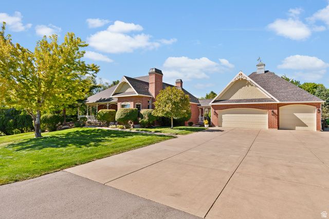 1818 S BLOOMING GROVE LN, Kaysville, UT 84037