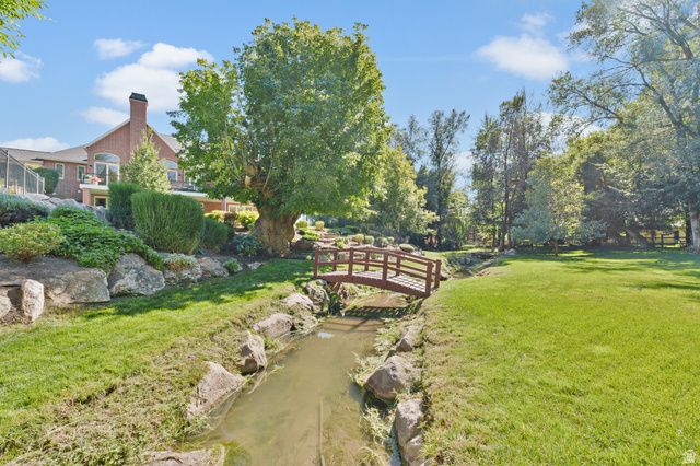 1818 S BLOOMING GROVE LN, Kaysville, UT 84037