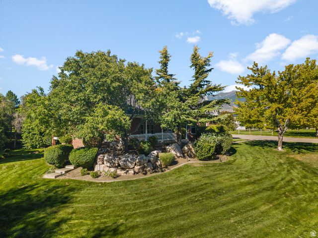 1818 S BLOOMING GROVE LN, Kaysville, UT 84037