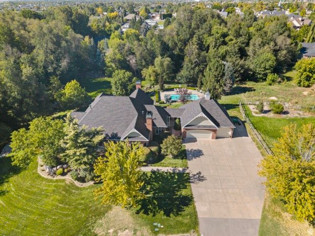 1818 S BLOOMING GROVE LN, Kaysville, UT 84037