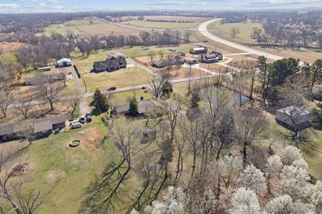 20936 S Valley West Drive, Claremore, OK 74019