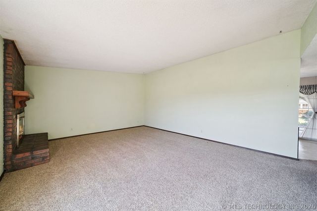 20936 S Valley West Drive, Claremore, OK 74019