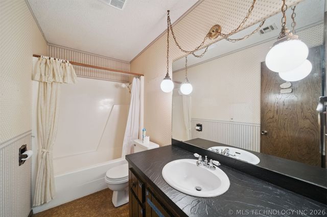 20936 S Valley West Drive, Claremore, OK 74019