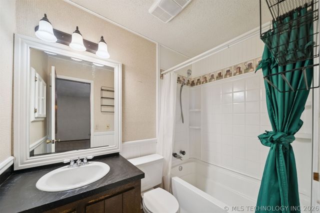 20936 S Valley West Drive, Claremore, OK 74019