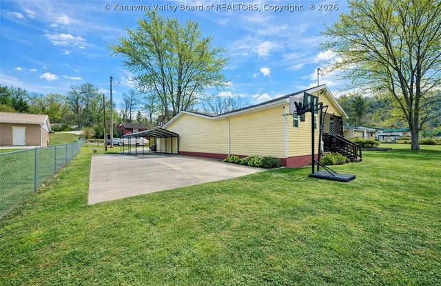 147 Baby Farms Road, Danville, WV 25053