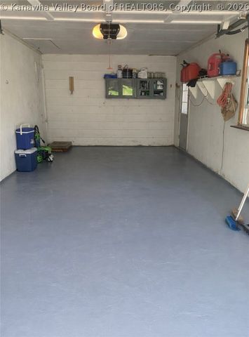 147 Baby Farms Road, Danville, WV 25053