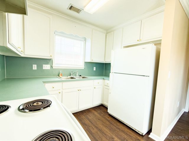 1331 CAMERON Court, Montgomery, AL 36117