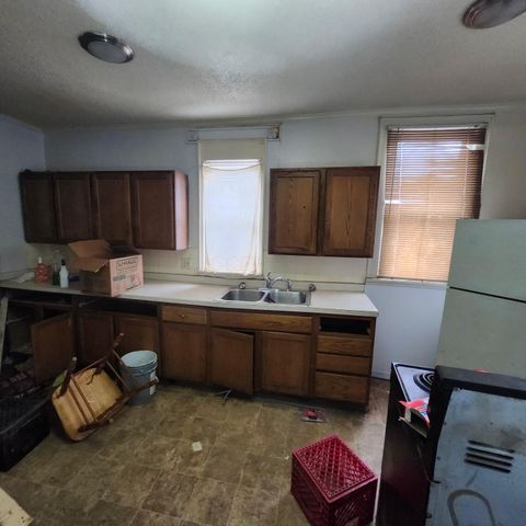 901 Lockbourne Road, Columbus, OH 43206