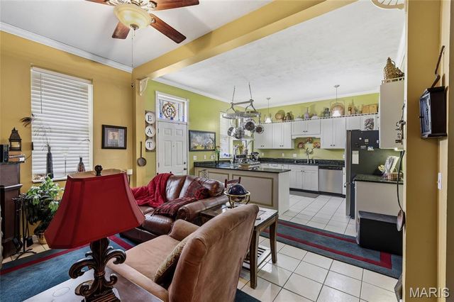 3725 N 20th Street, St Louis, MO 63107