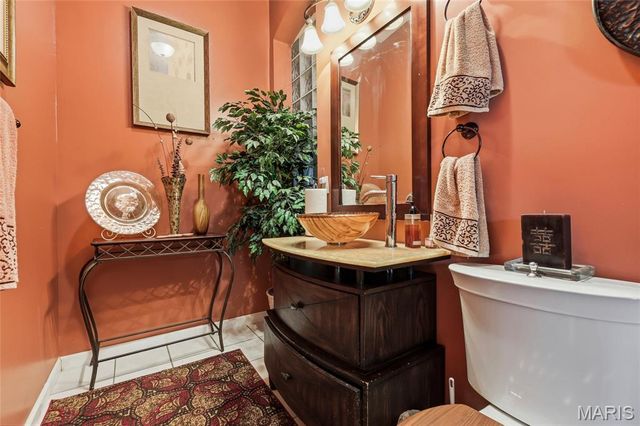 3725 N 20th Street, St Louis, MO 63107