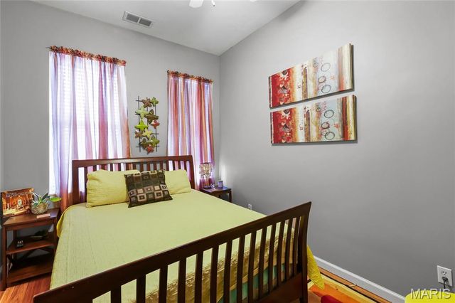 3725 N 20th Street, St Louis, MO 63107