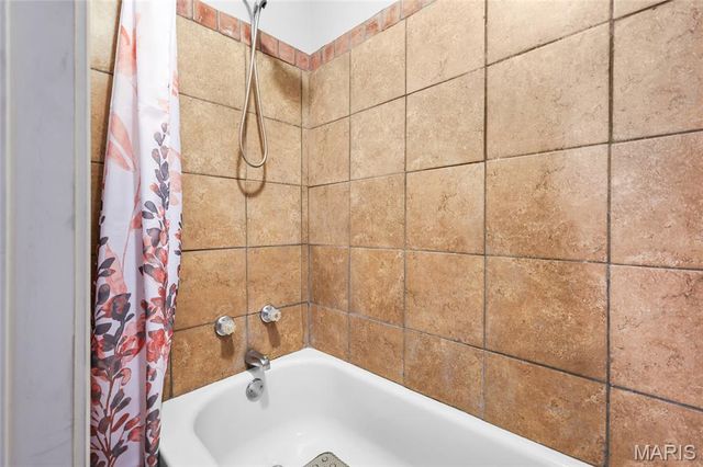 3725 N 20th Street, St Louis, MO 63107