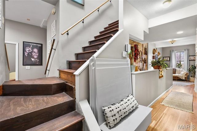 3725 N 20th Street, St Louis, MO 63107