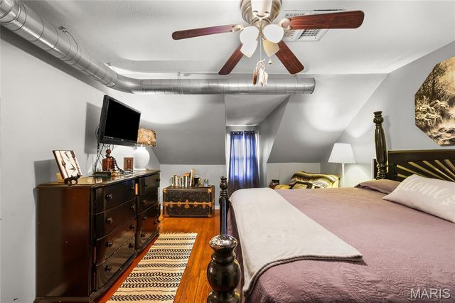 3725 N 20th Street, St Louis, MO 63107