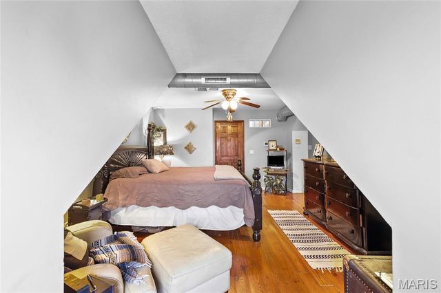 3725 N 20th Street, St Louis, MO 63107