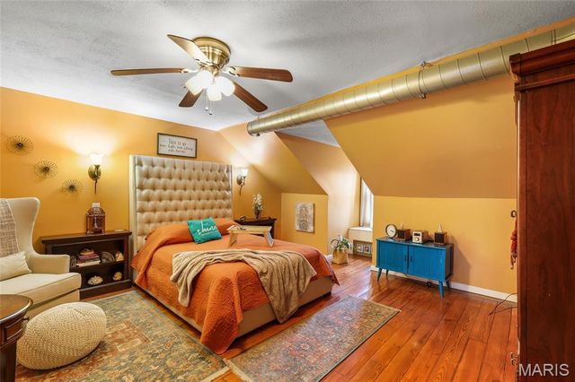 3725 N 20th Street, St Louis, MO 63107