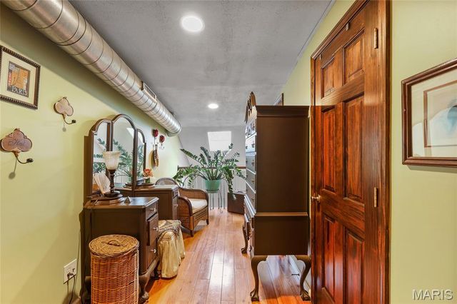 3725 N 20th Street, St Louis, MO 63107