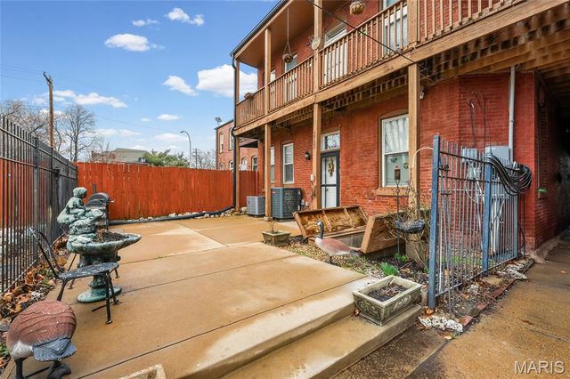 3725 N 20th Street, St Louis, MO 63107