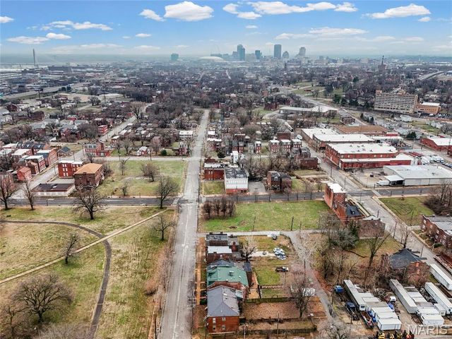 3725 N 20th Street, St Louis, MO 63107