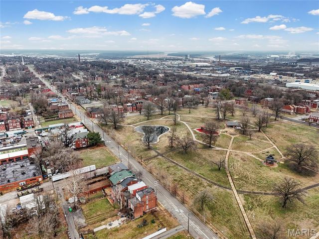 3725 N 20th Street, St Louis, MO 63107