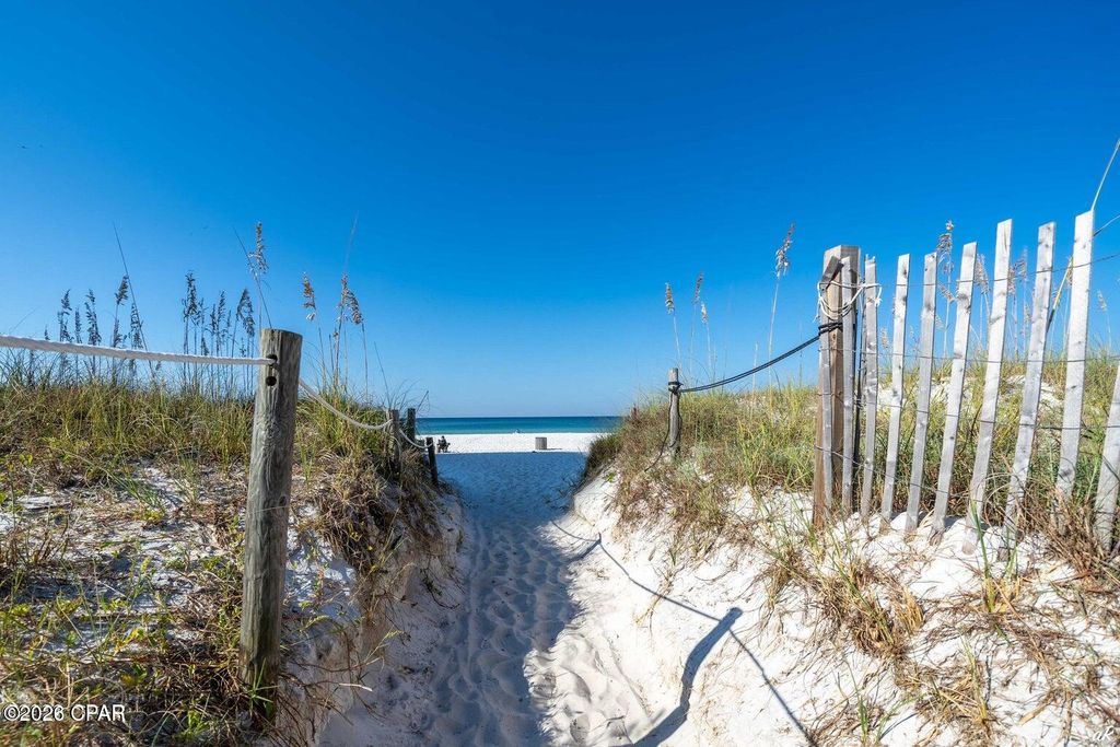 Image 3 of property listing at 5225 Thomas Drive 14, Panama City Beach, FL 32408