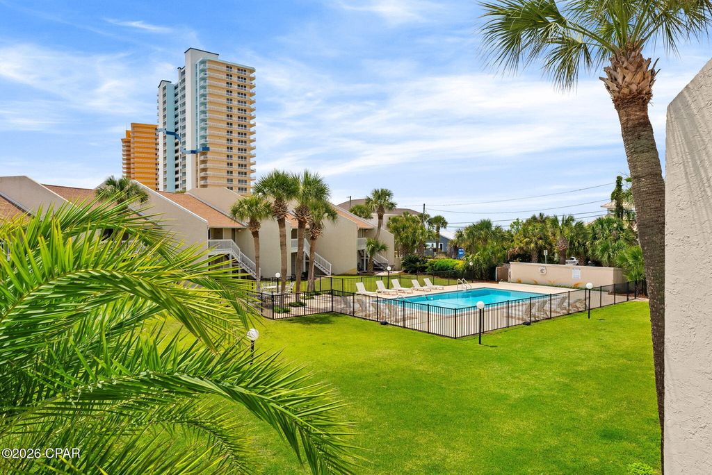 Image 31 of property listing at 5225 Thomas Drive 14, Panama City Beach, FL 32408