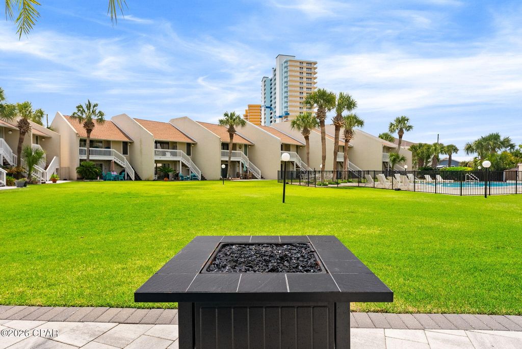 Image 36 of property listing at 5225 Thomas Drive 14, Panama City Beach, FL 32408