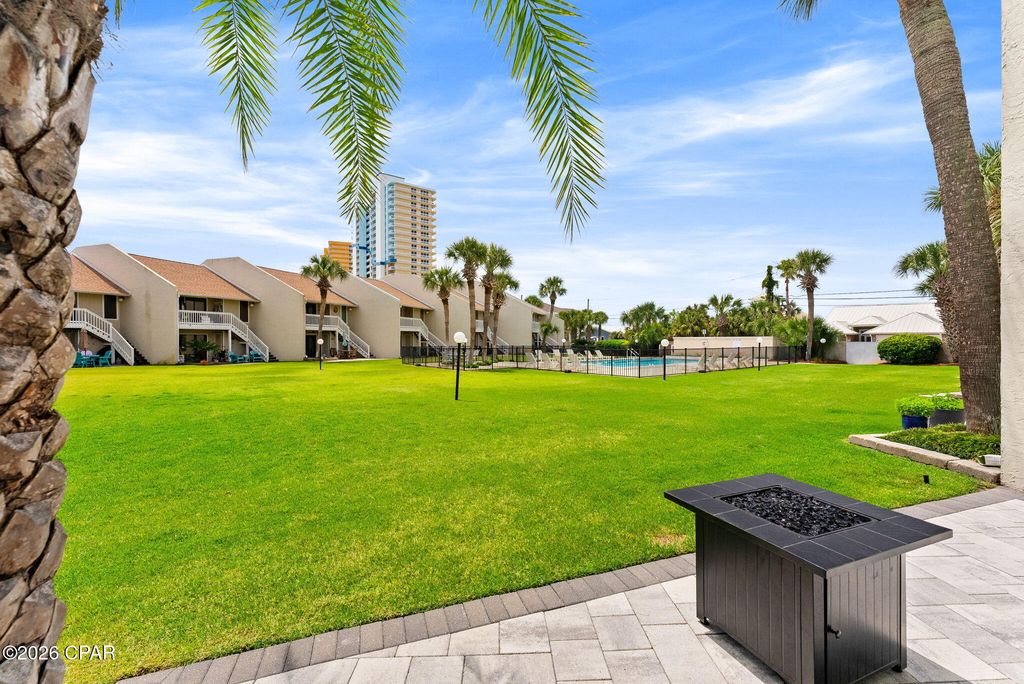 Image 39 of property listing at 5225 Thomas Drive 14, Panama City Beach, FL 32408
