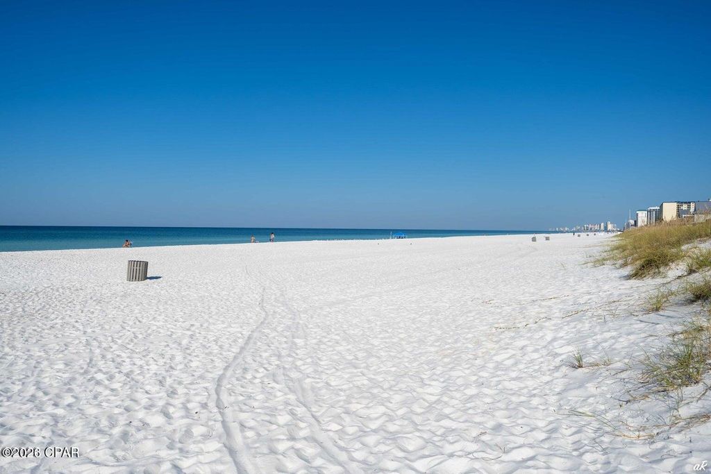 Image 51 of property listing at 5225 Thomas Drive 14, Panama City Beach, FL 32408