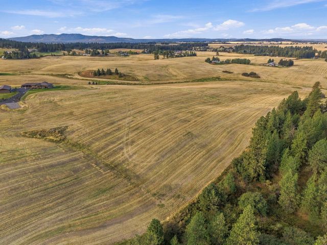 8505 N Kelsey Dawn Ln, Spokane, WA 99217