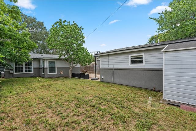 4430 Mistletoe Dr, Corpus Christi, TX 78411