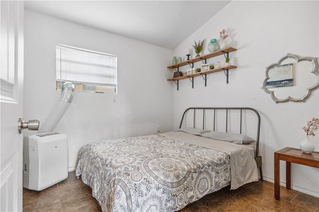 4430 Mistletoe Dr, Corpus Christi, TX 78411