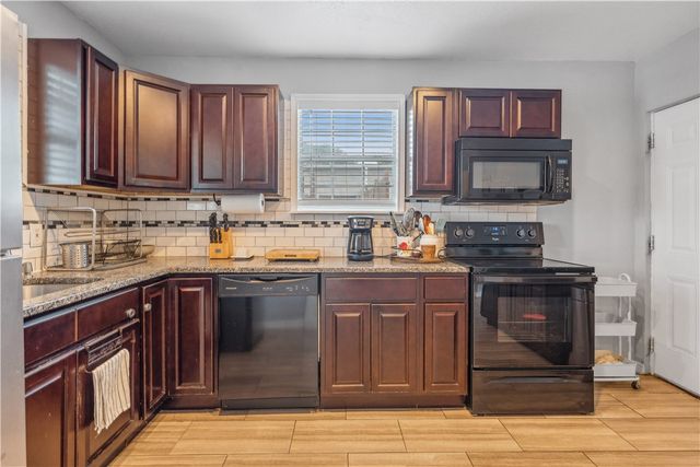 4430 Mistletoe Dr, Corpus Christi, TX 78411