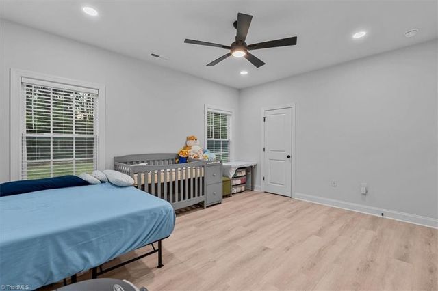 5305 Ridgefall Road, Greensboro, NC 27410