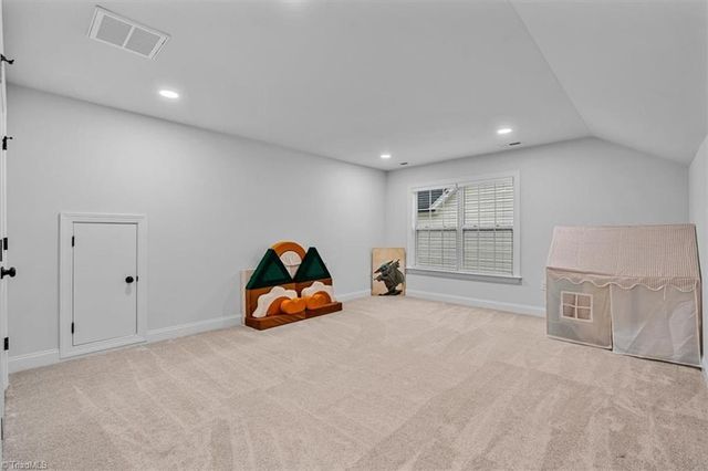 5305 Ridgefall Road, Greensboro, NC 27410