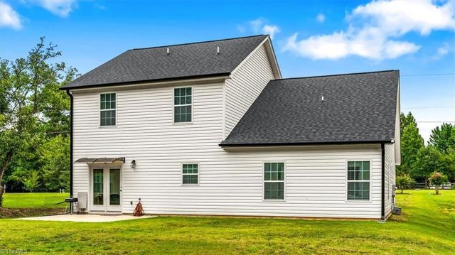 5305 Ridgefall Road, Greensboro, NC 27410