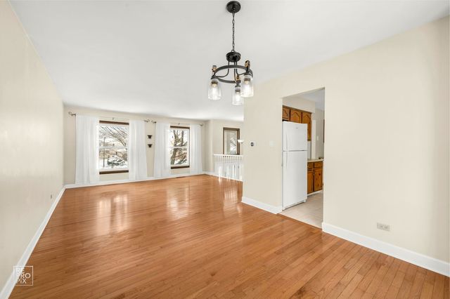 1033 S Warwick Circle S, Hoffman Estates, IL 60169