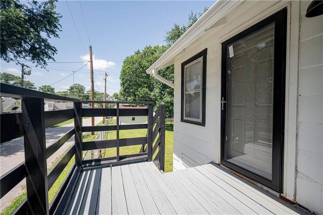 1242 S Hardy Street, Independence, MO 64052