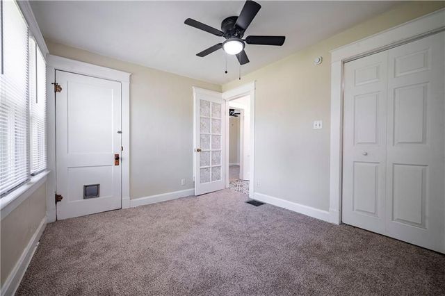 1242 S Hardy Street, Independence, MO 64052