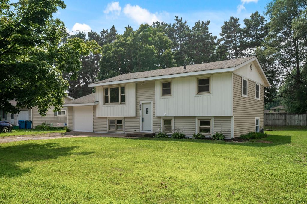 18942 Albany Street NW, Elk River, MN 55330