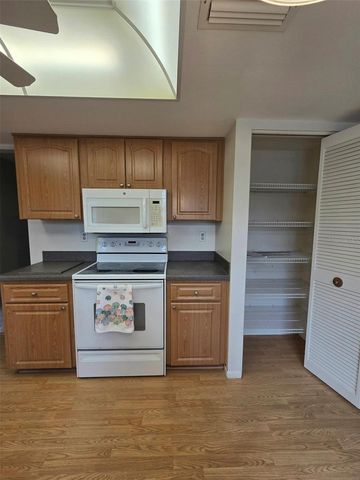 10641 TONAPA LOOP, Port Richey, FL 34668