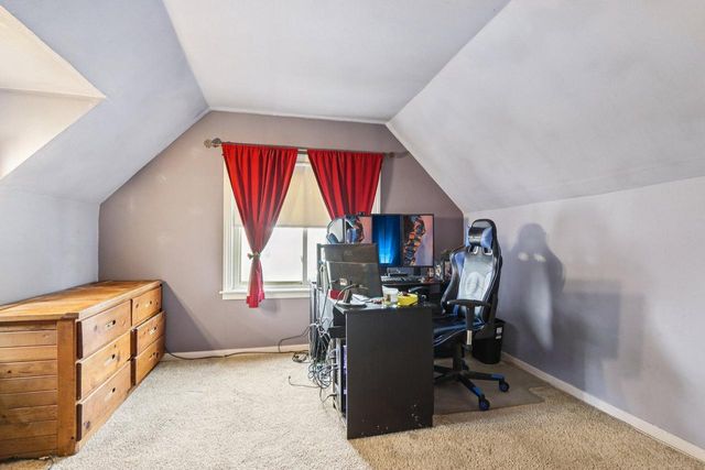 3218 N 89th STREET, Milwaukee, WI 53222