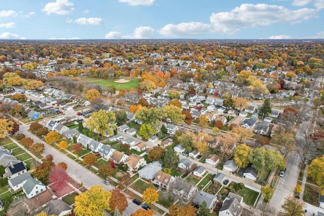 3218 N 89th STREET, Milwaukee, WI 53222