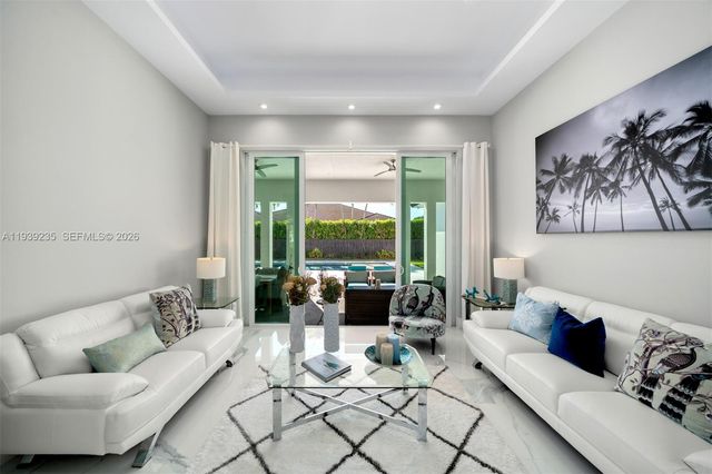 10250 SW 135th Street, Miami, FL 33176