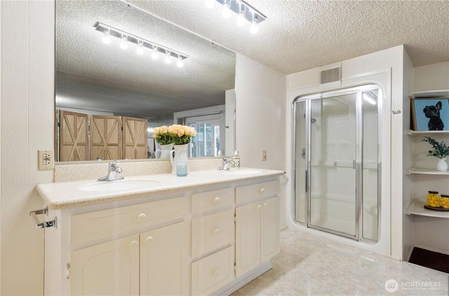 32123 32nd Avenue SW, Federal Way, WA 98023