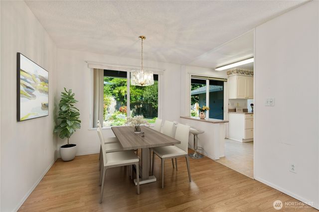 32123 32nd Avenue SW, Federal Way, WA 98023