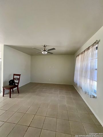 4110 Moana Dr, San Antonio, TX 78218